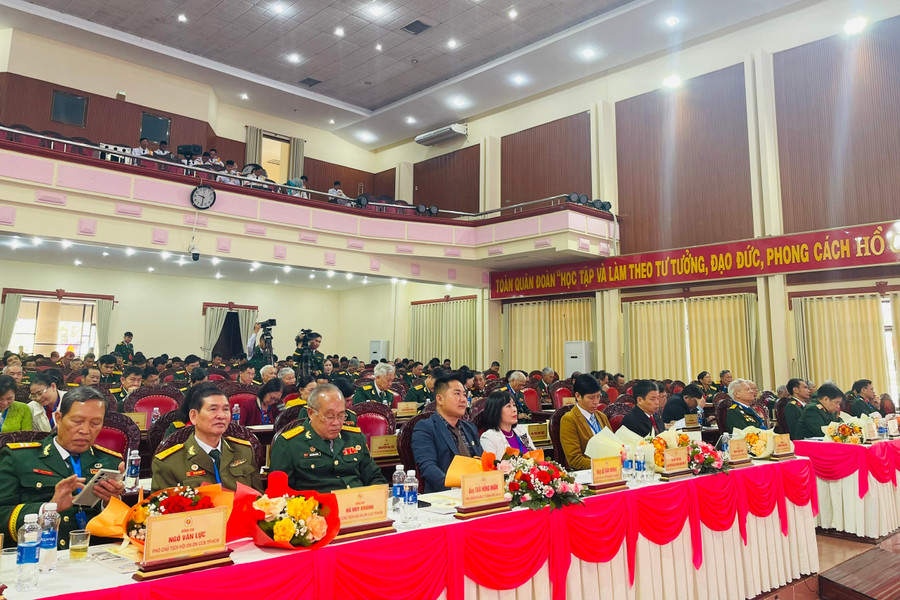 Lê Văn Vượng cac dai bieu du dai hoi